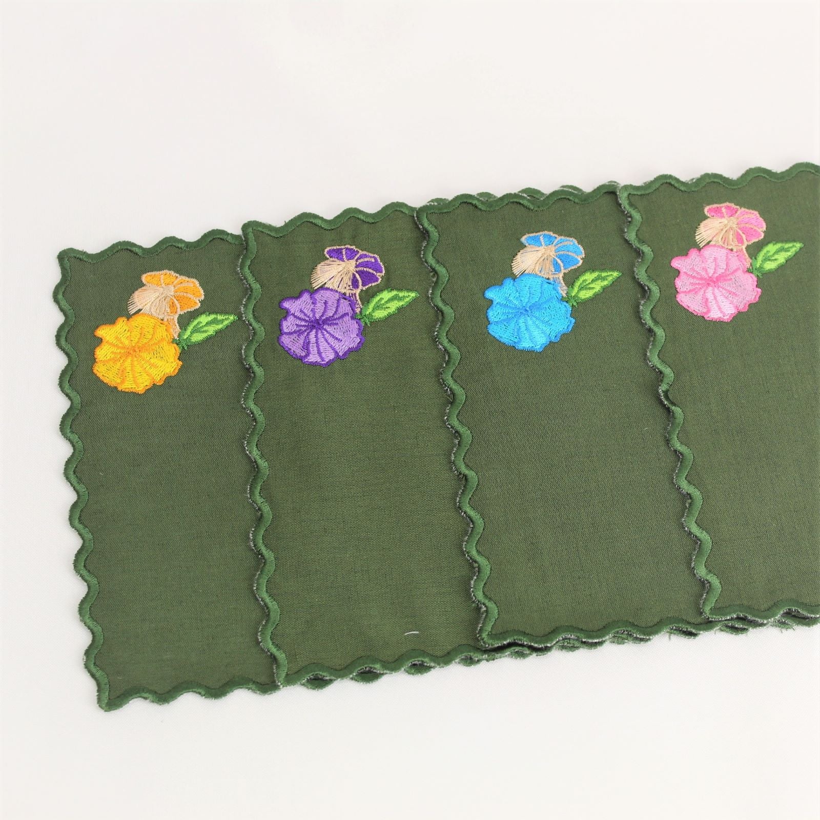 Guardanapo Cocktail Ondas Bordado Flor