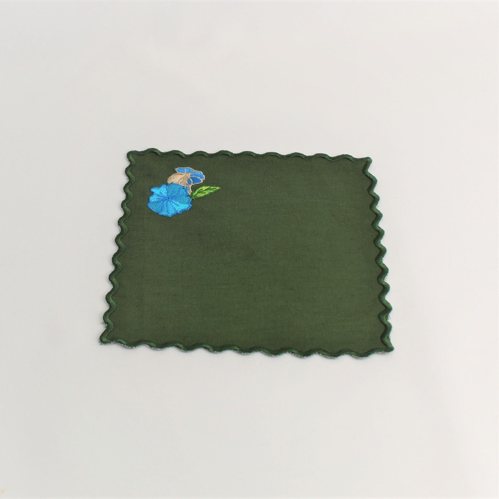 Guardanapo Cocktail Ondas Bordado Flor