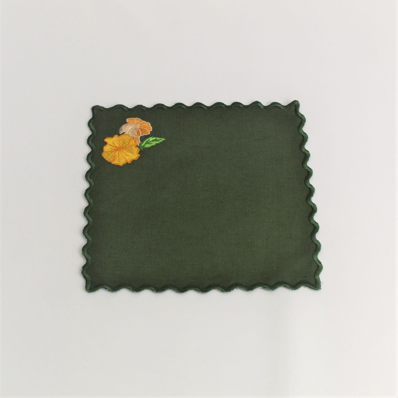 Guardanapo Cocktail Ondas Bordado Flor
