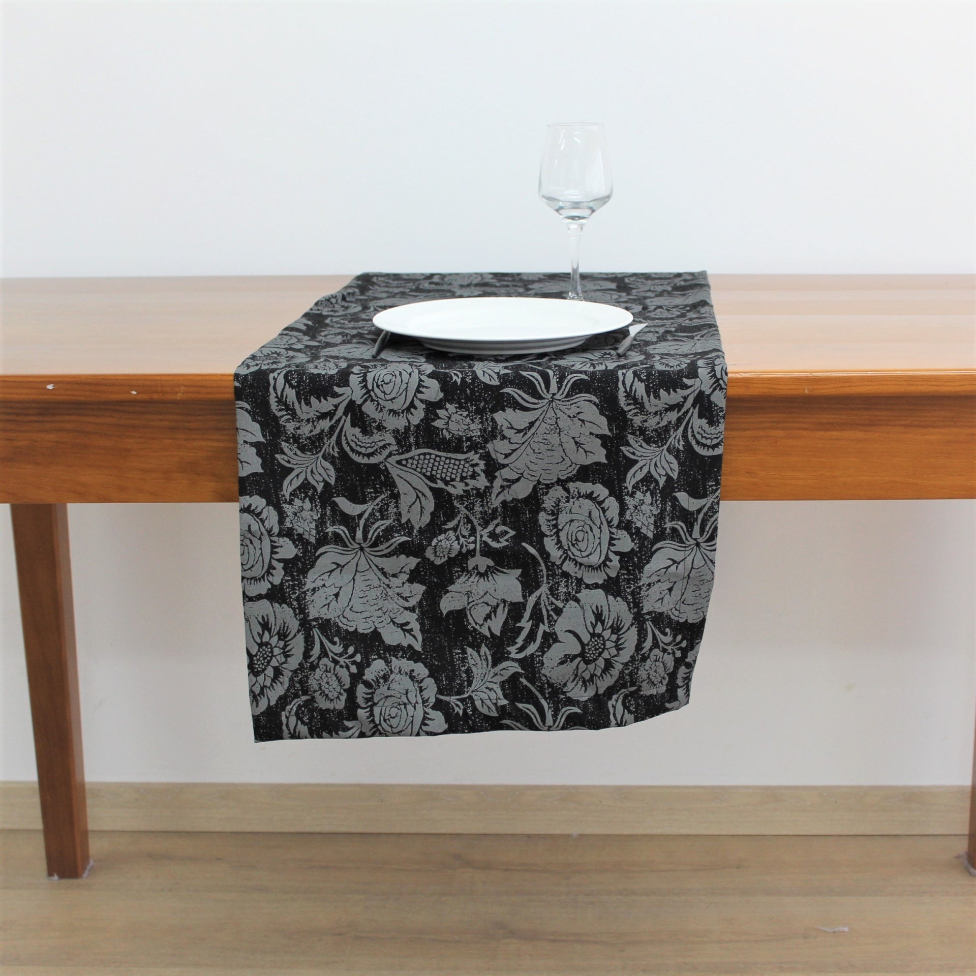 Caminho de Mesa Luxury BI