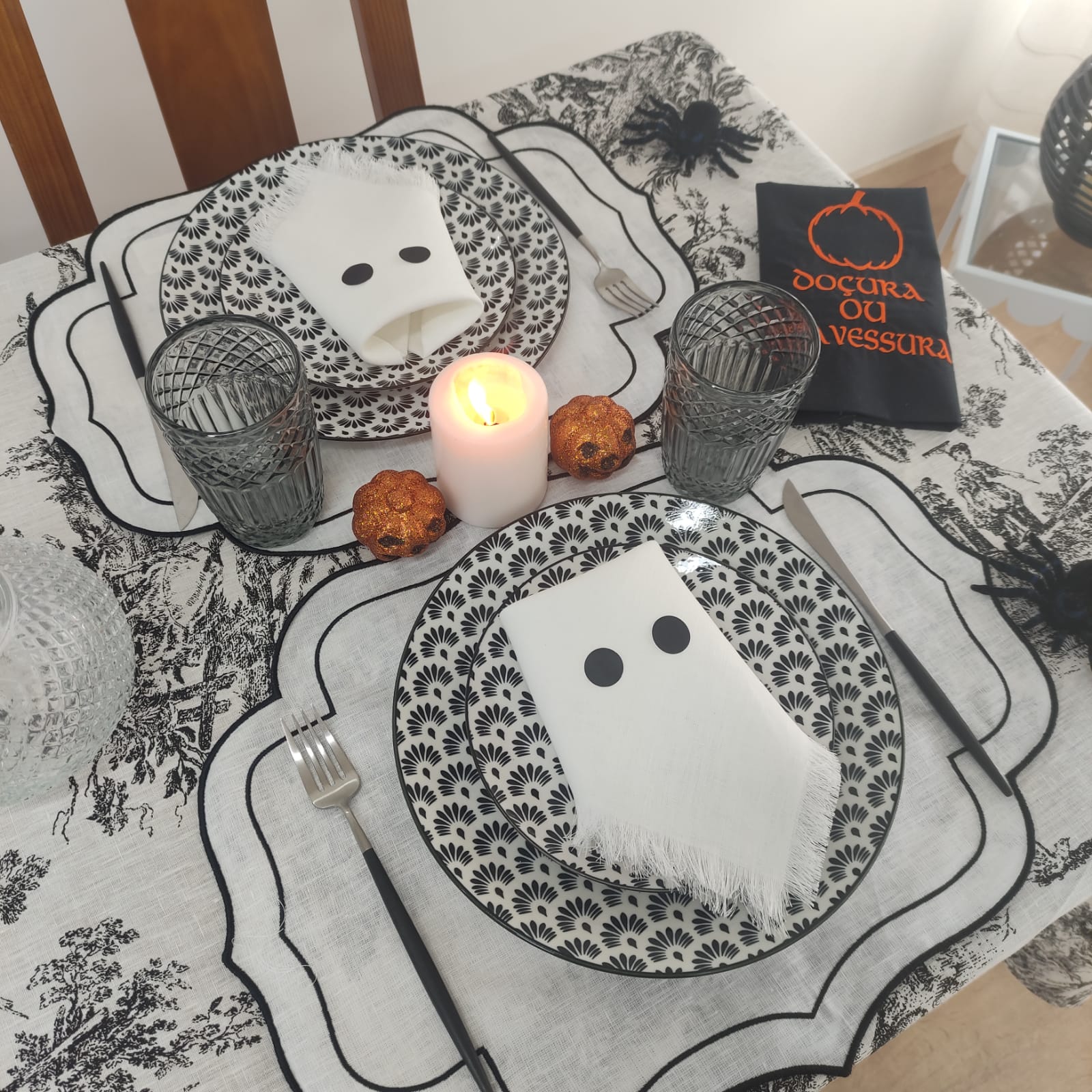 Toalha de Mesa Linho COL Toile de Jouy Black Ponto Aberto