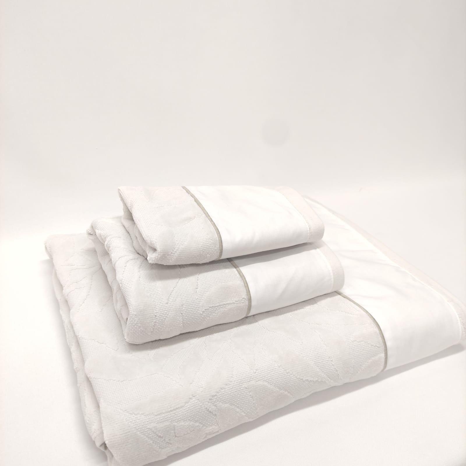 Toalhas de Banho Felpo Cinza Lazio