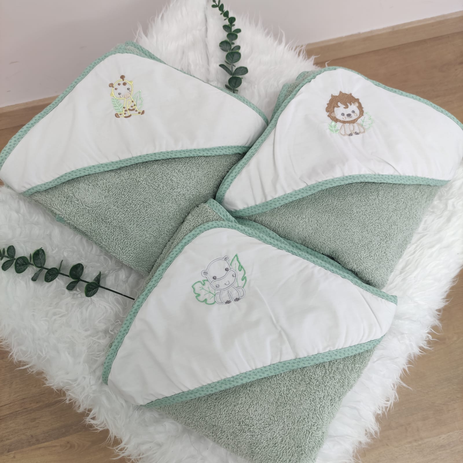Toalha Banho Bebé Selva Personalizável