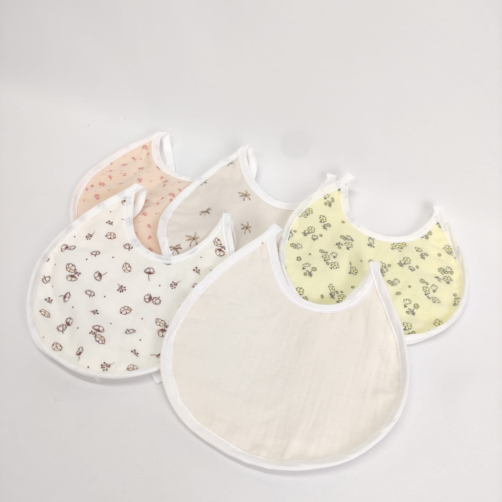 Babete Bebé Redonda Musselina