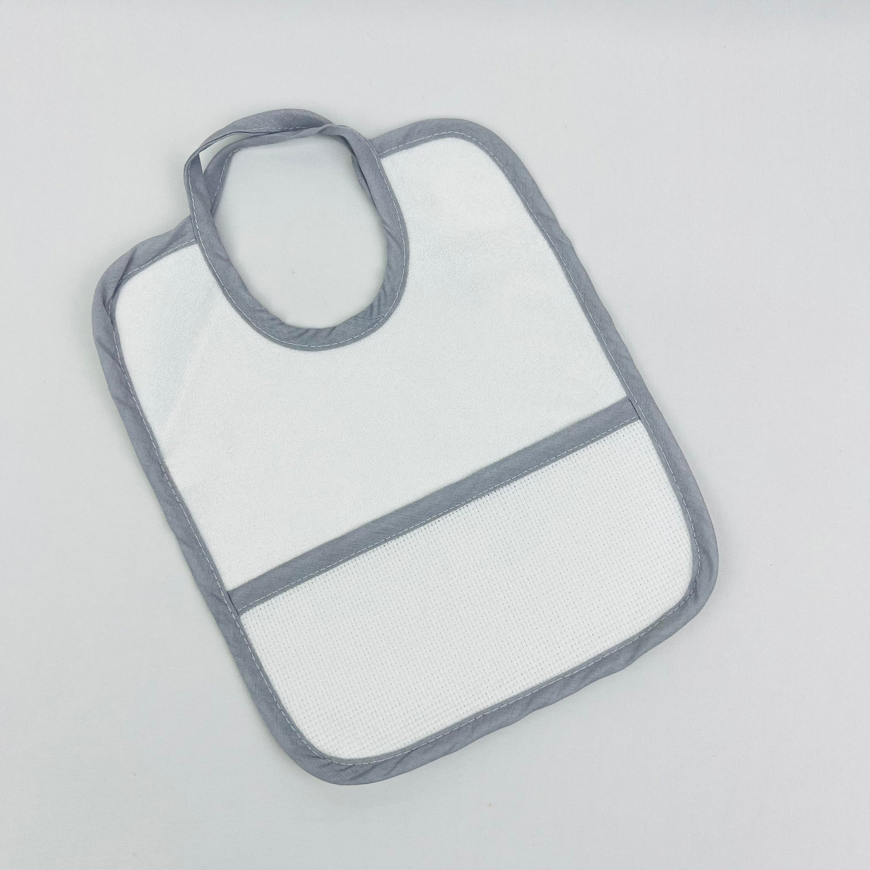 Babete Bebé Quadrada com Plástico