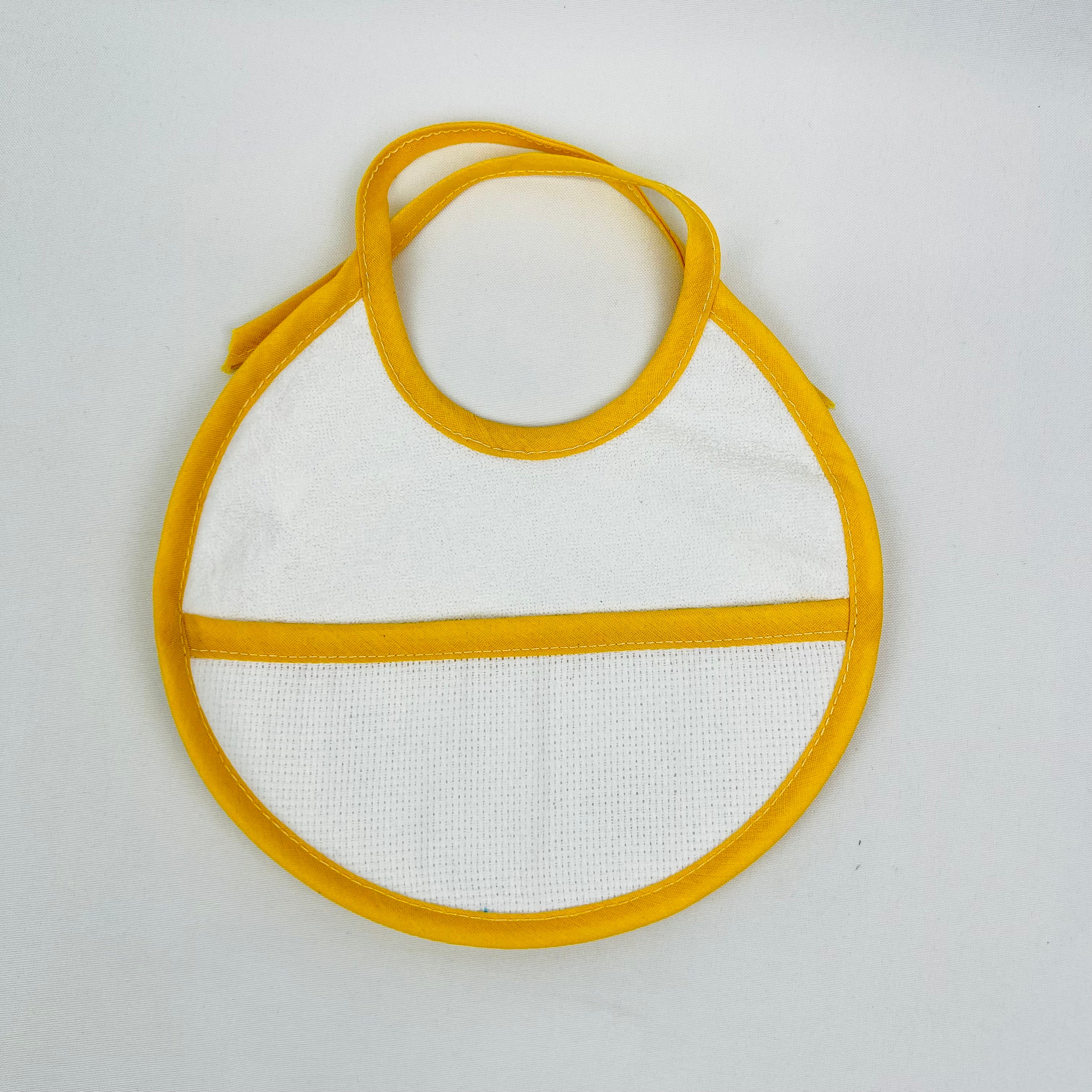 Babete Bebé Redonda Pequena com Plástico