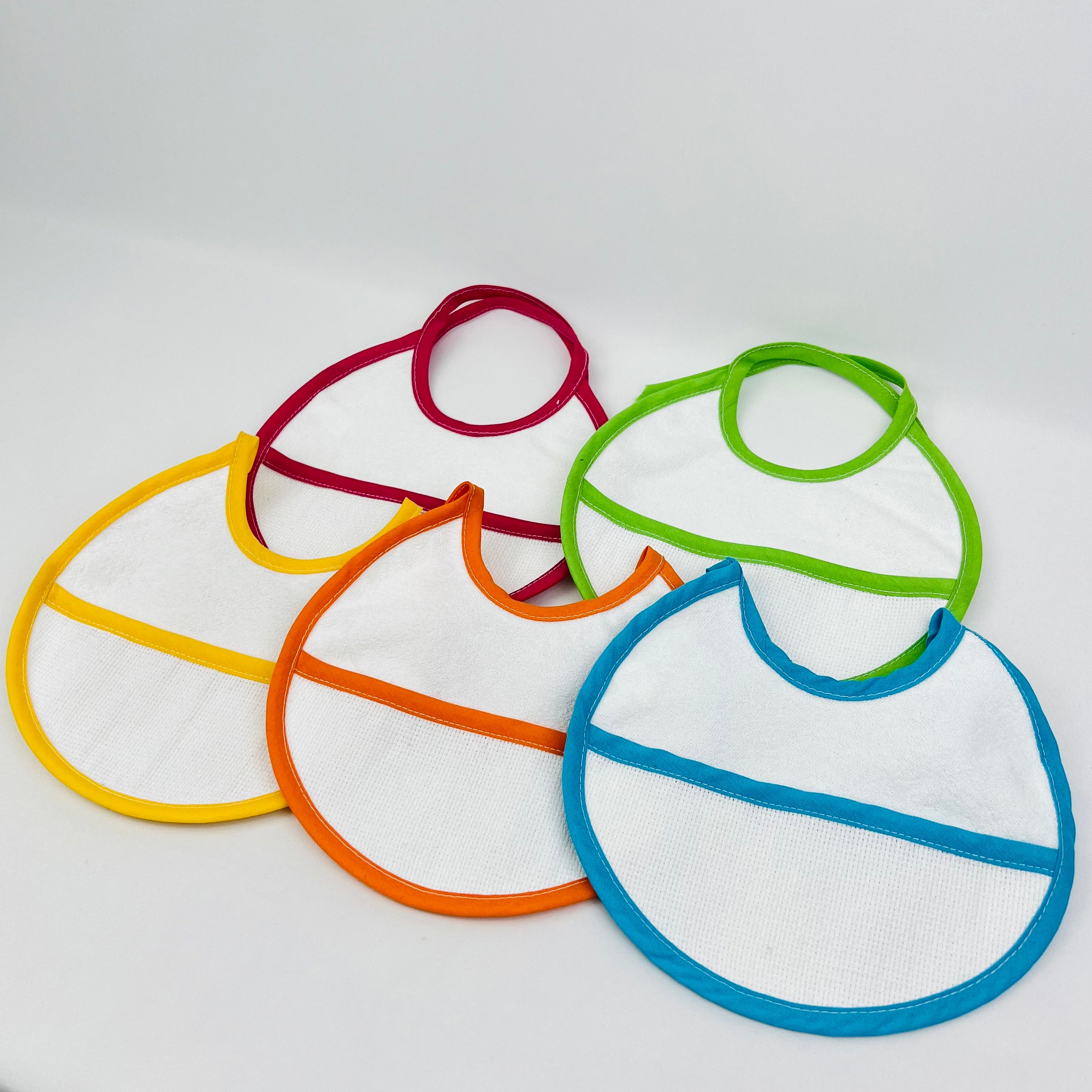 Babete Bebé Redonda Pequena com Plástico