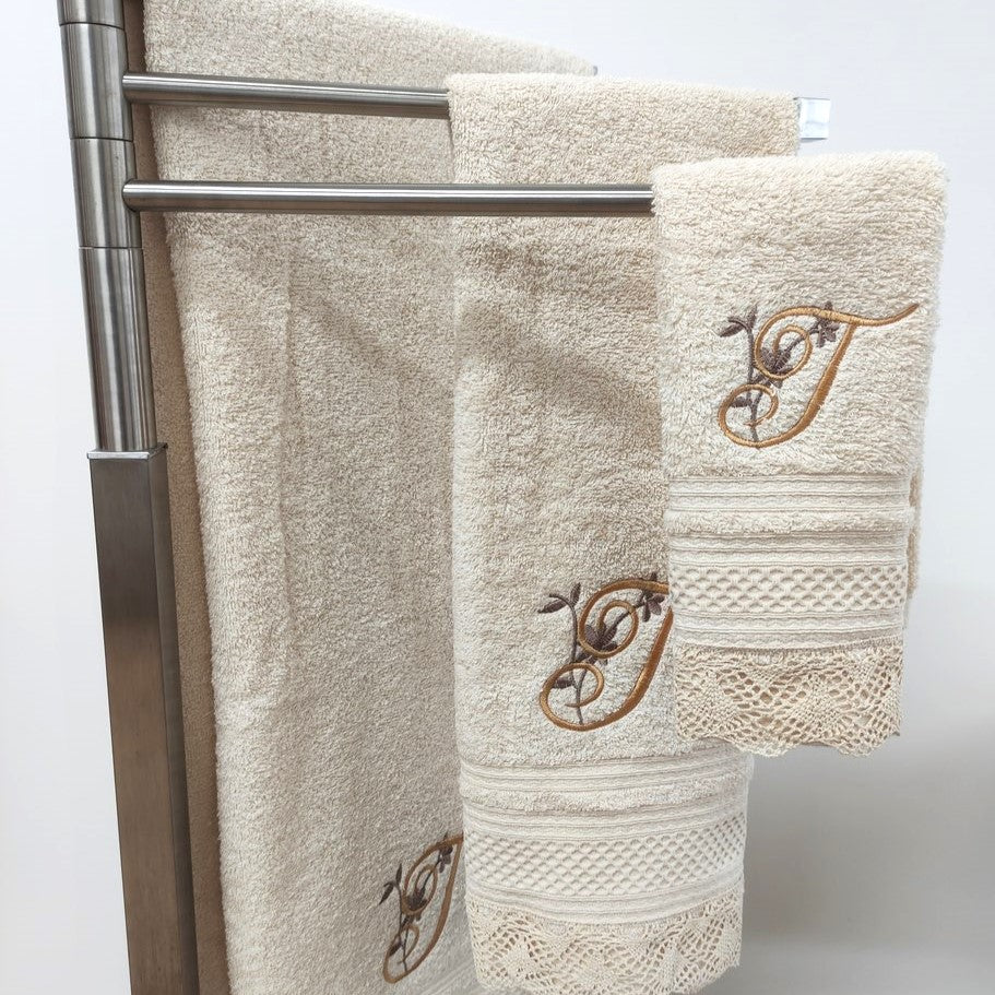 Conjunto de Banho Crochê Letra Bordada