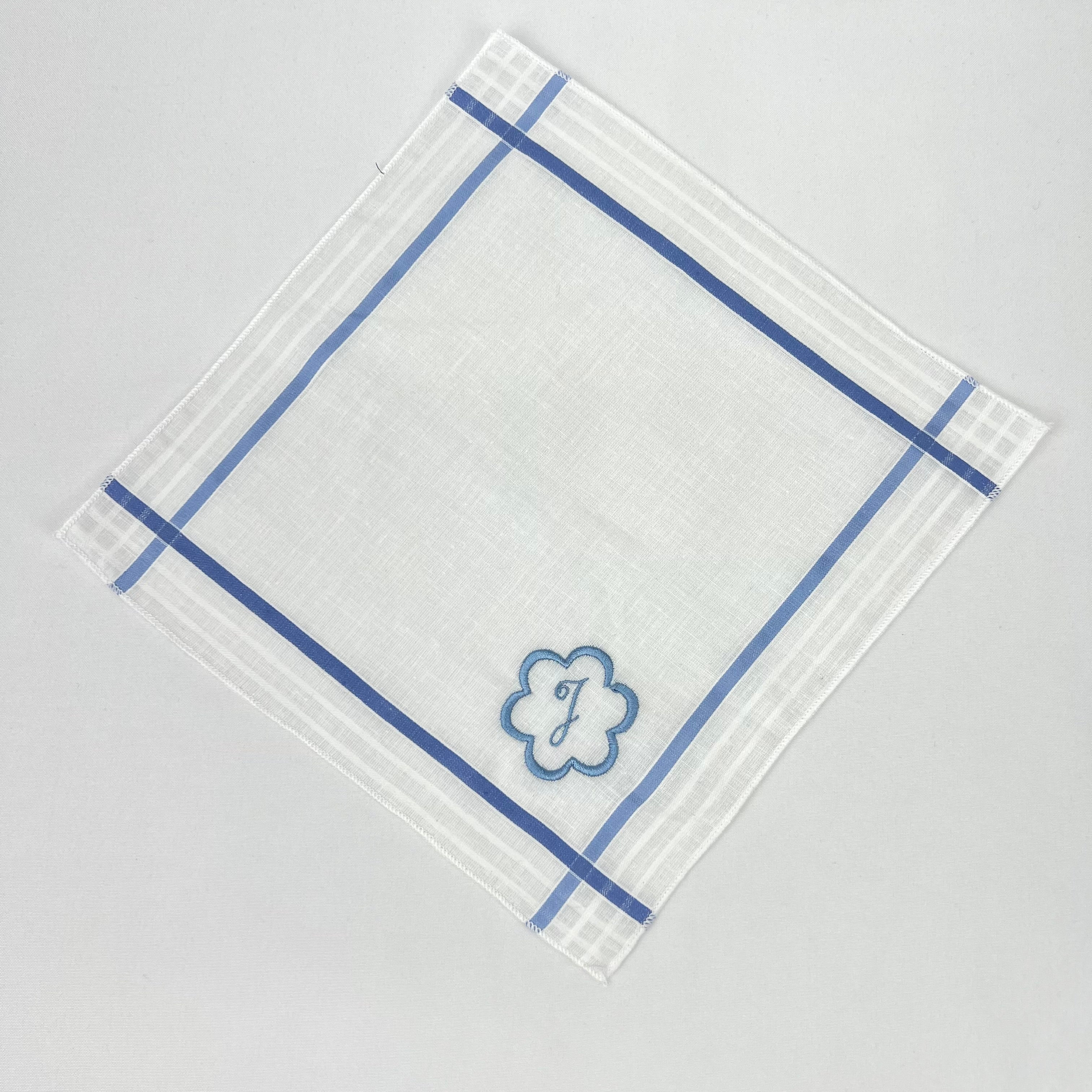 Lenço Básico Bordado Flor Personalizado