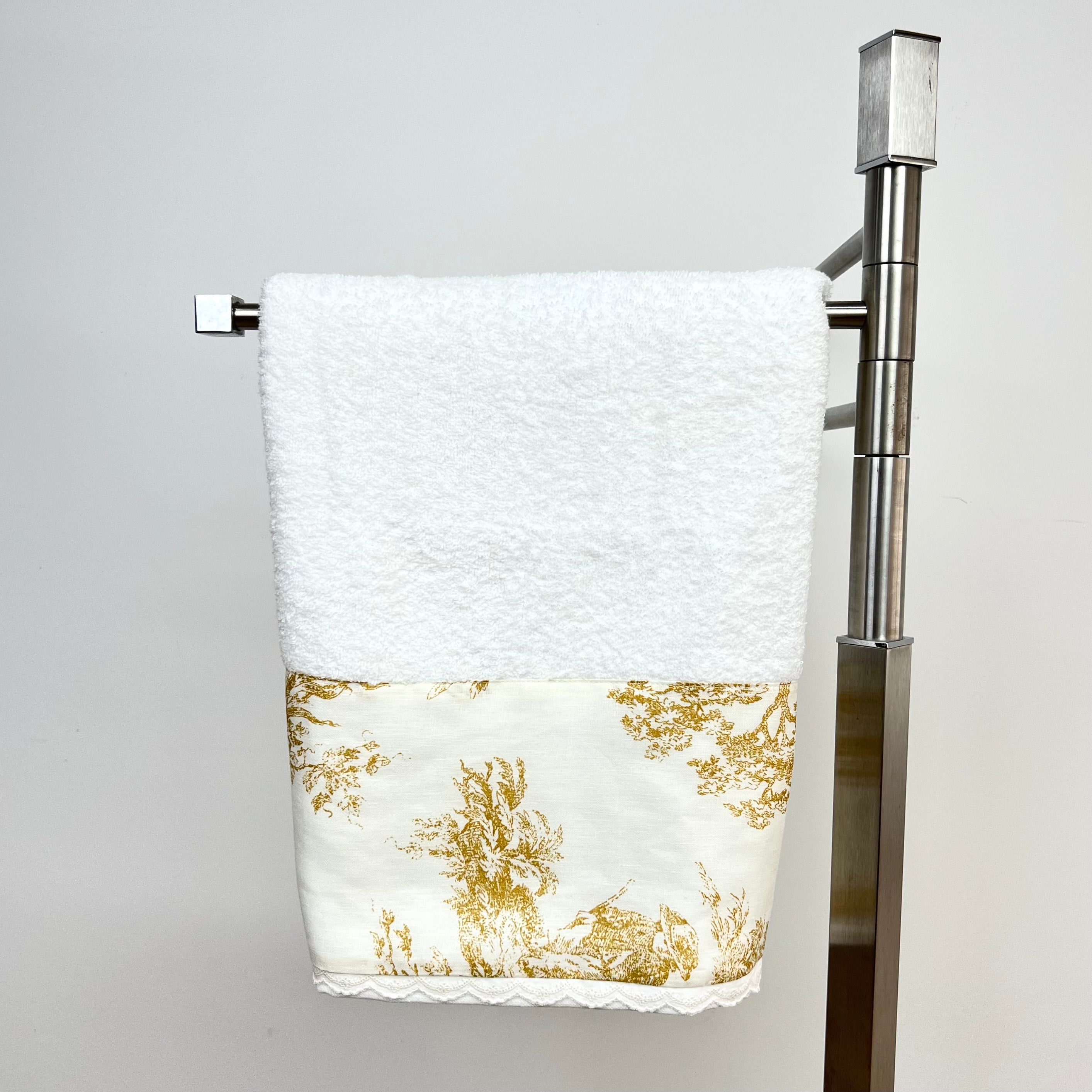 Toalha de Banho Toile de Jouy Dourado