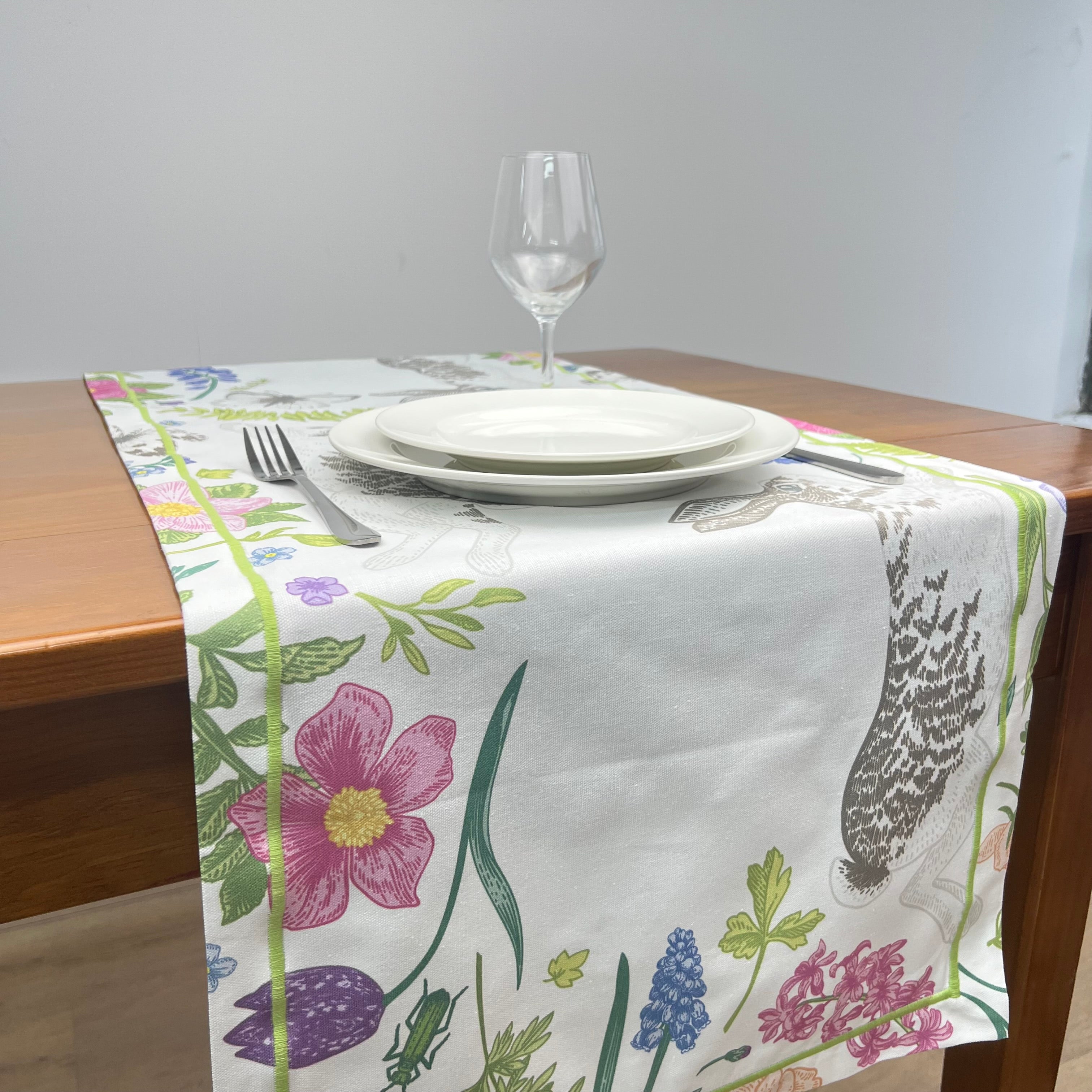 Caminho de mesa Coelho da Páscoa 1R NOS