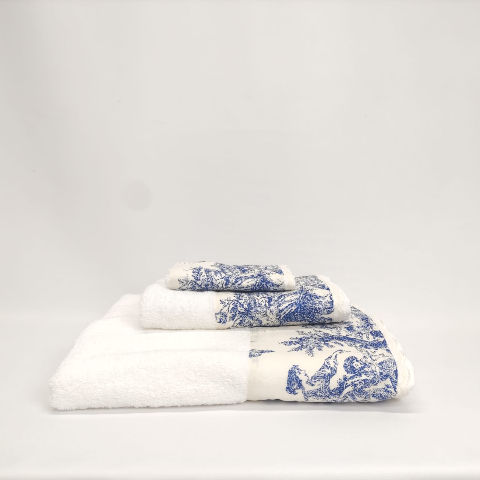 Toalha de Banho Toile de Jouy Azul