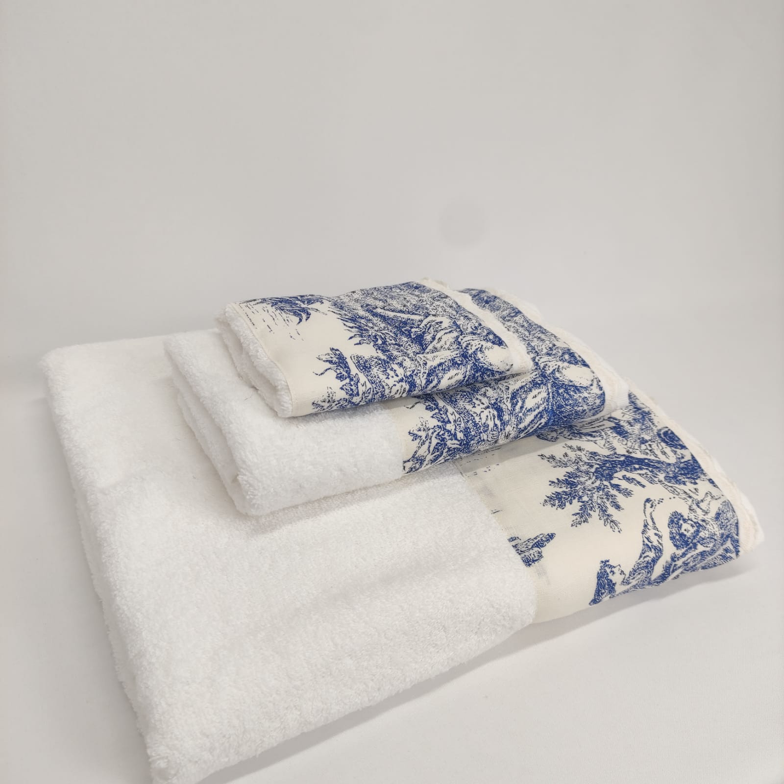 Toalha de Banho Toile de Jouy Azul