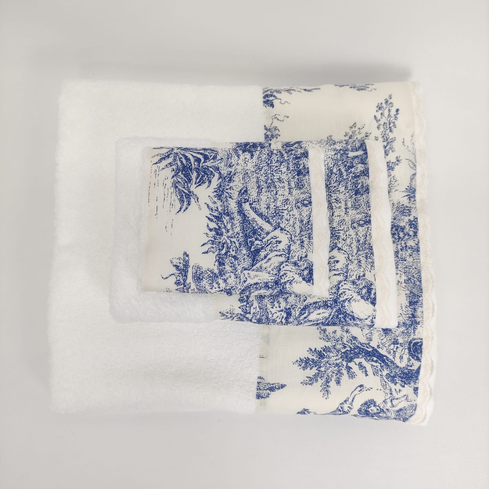 Toalha de Banho Toile de Jouy Azul