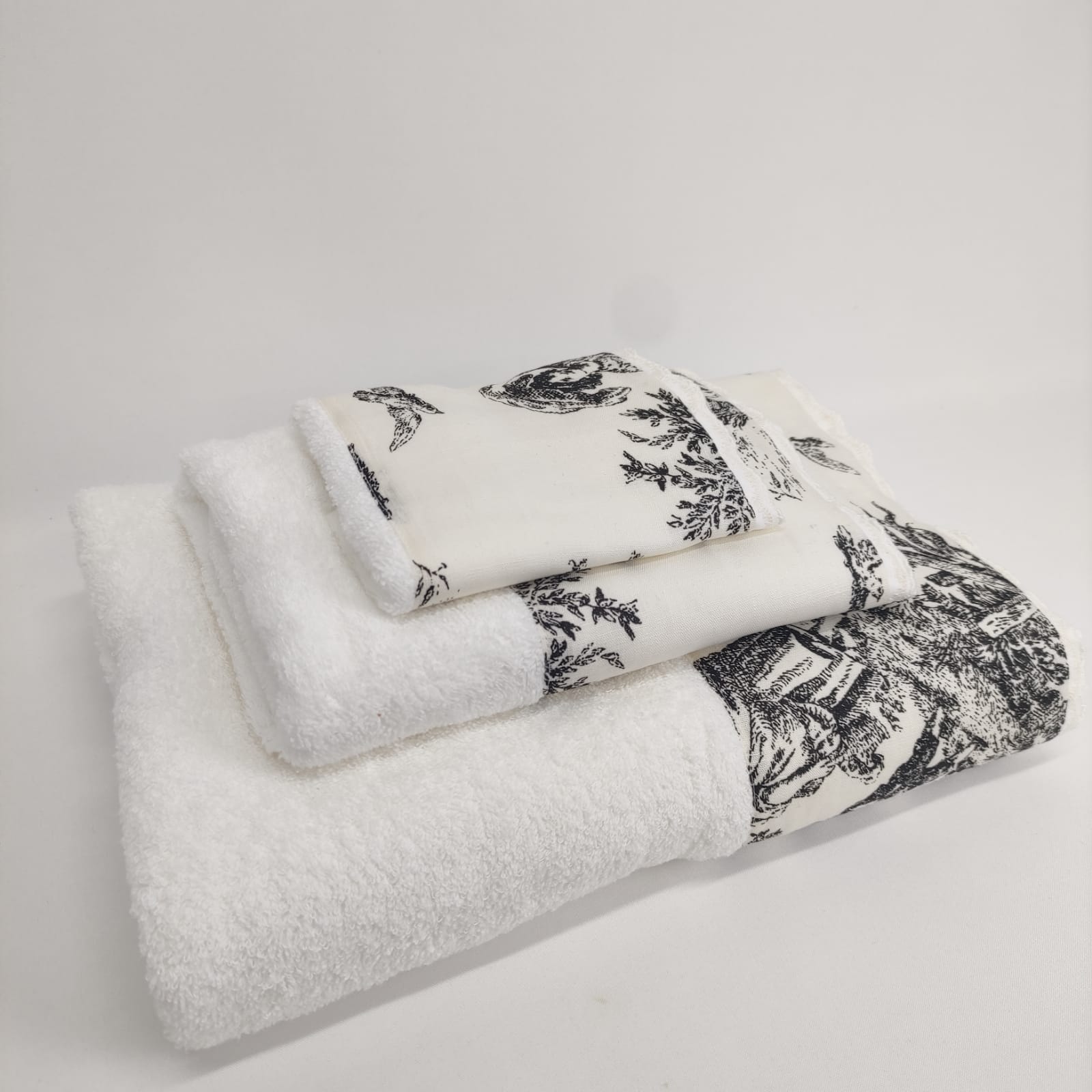 Toalha de Banho Toile de Jouy Preto