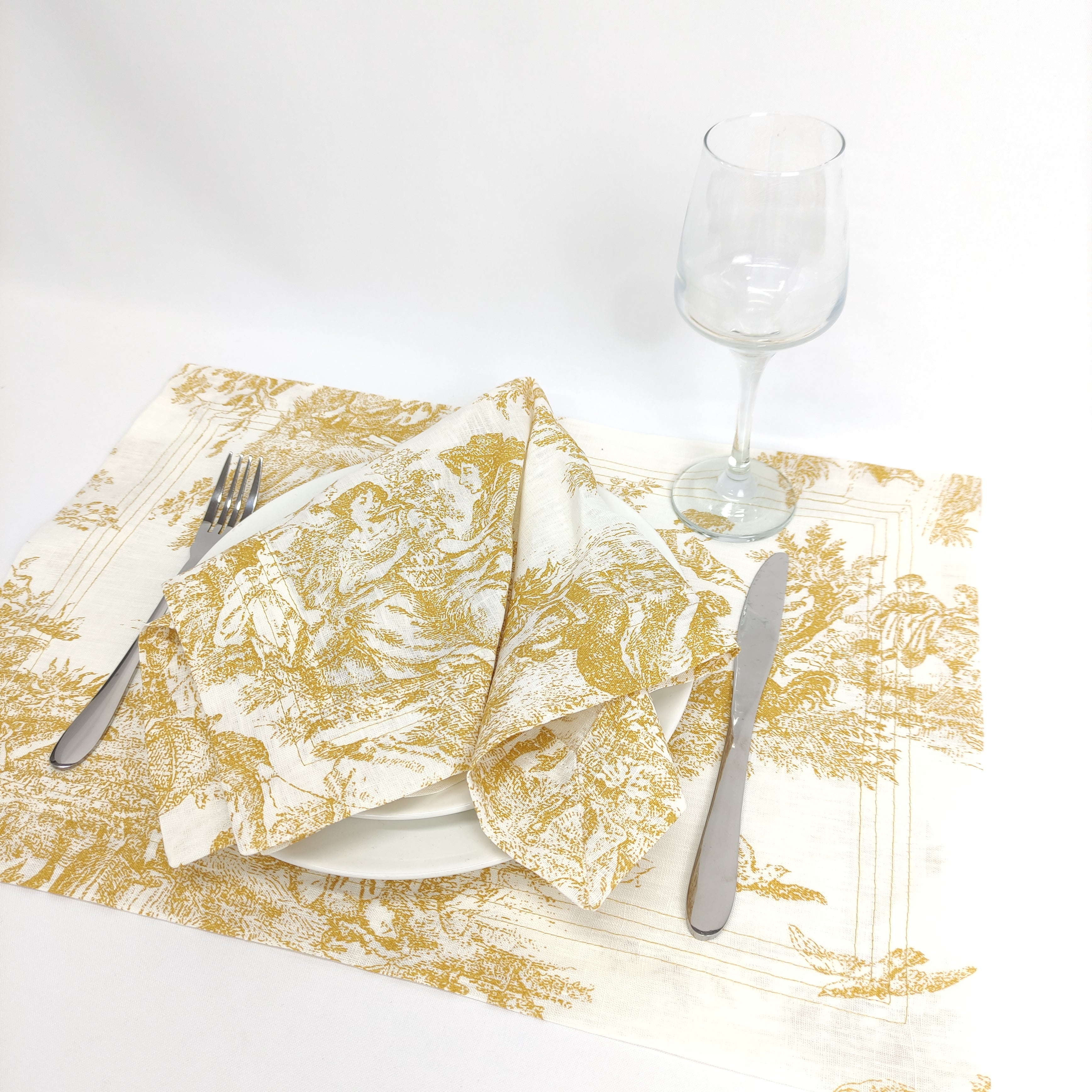 Individual Linho Toile de Jouy Dourado Four Line