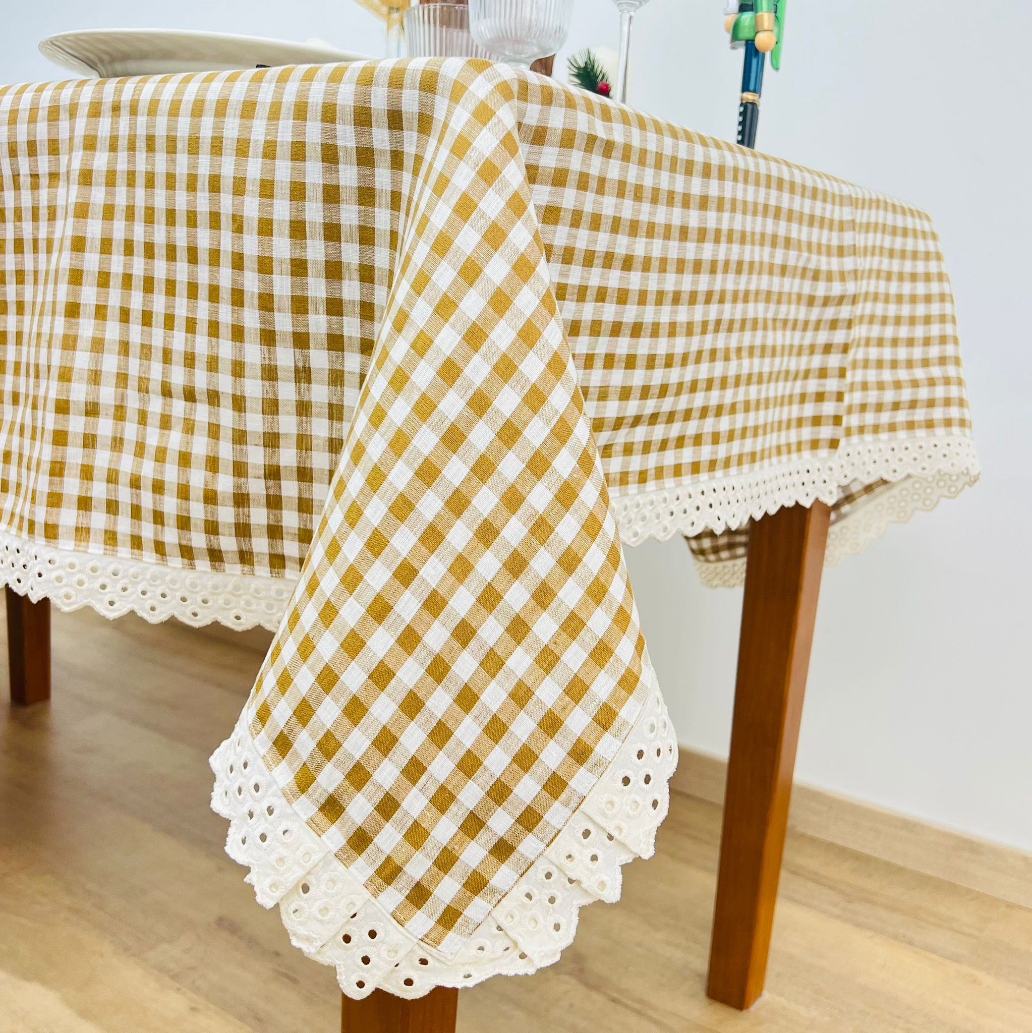 Toalha de Mesa Linho Vichy Renda