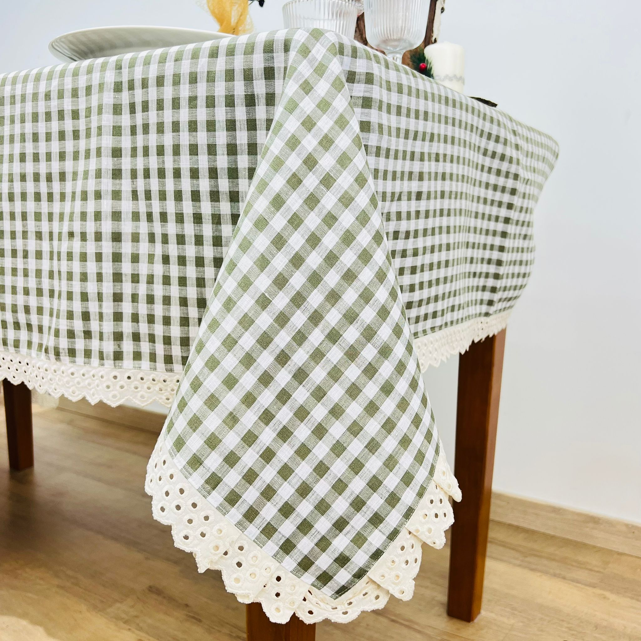 Toalha de Mesa Linho Vichy Renda