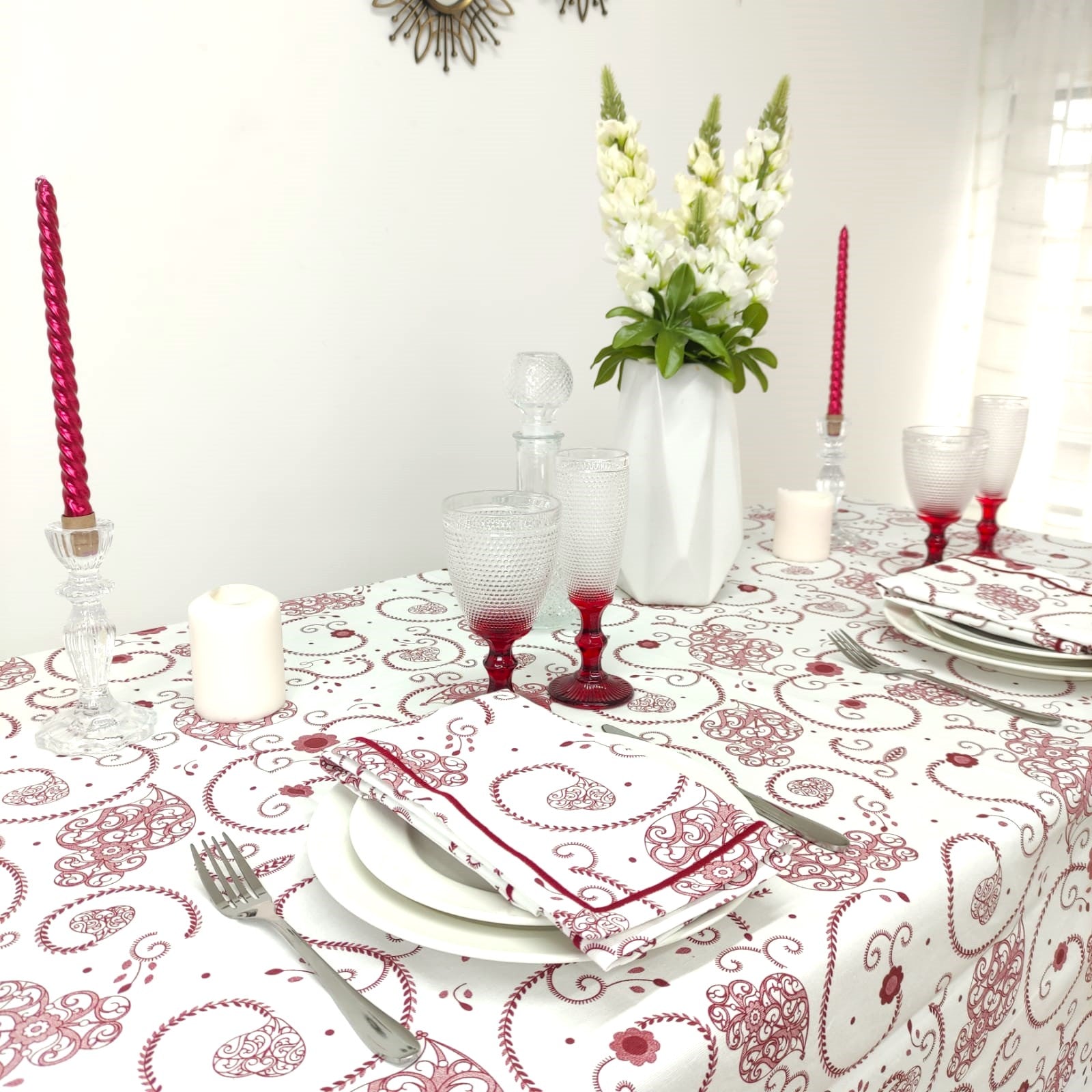 Toalha de Mesa Viana Red BI