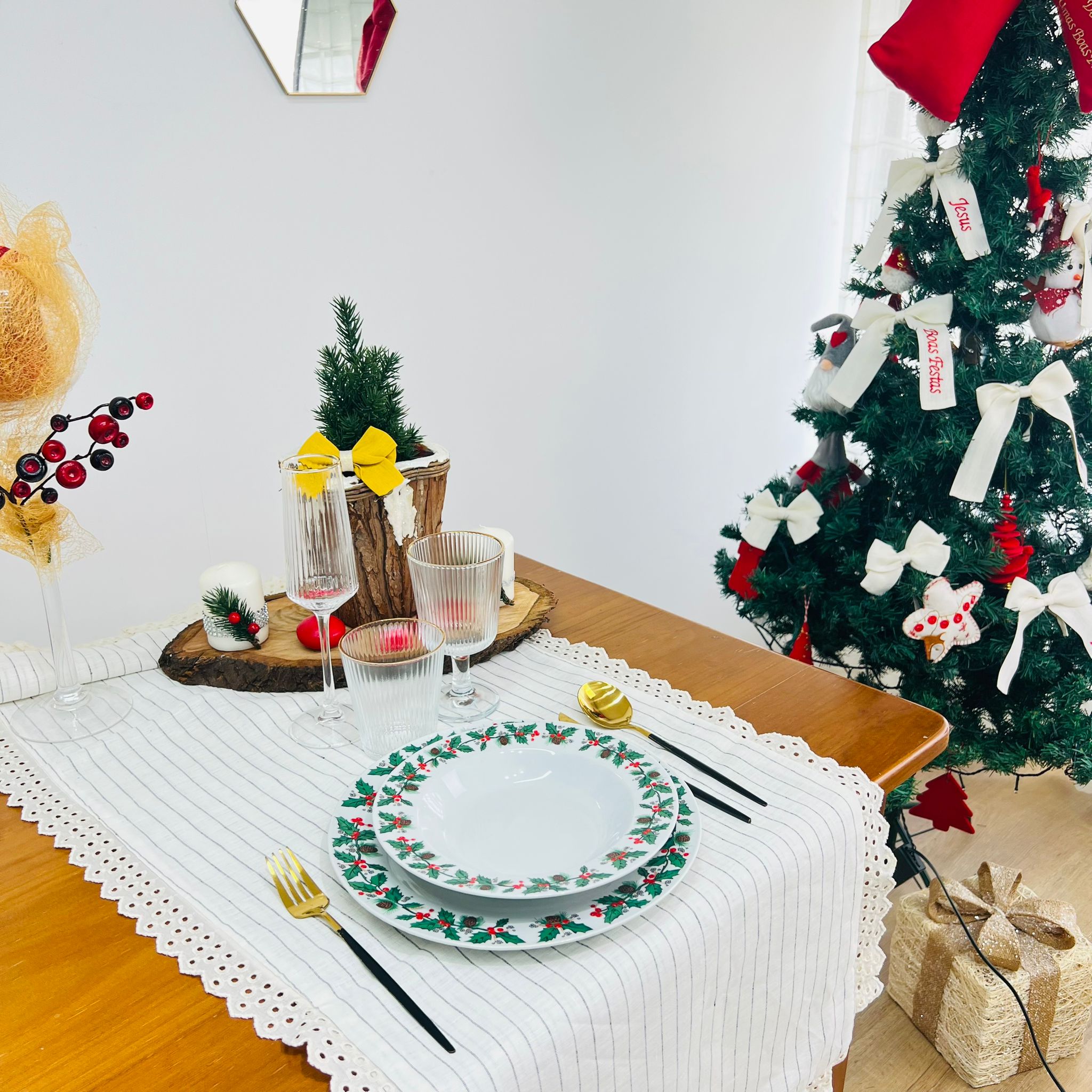 Caminho de Mesa Raya Renda