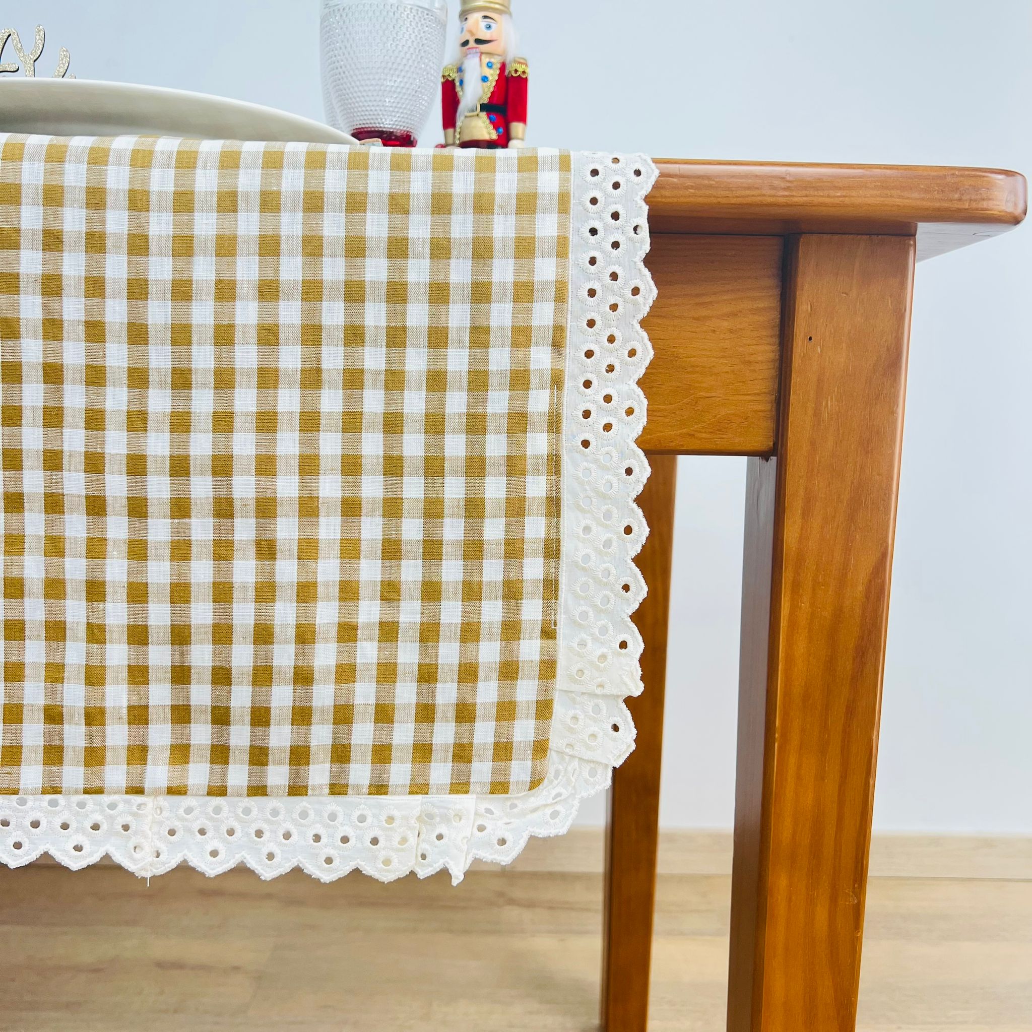 Caminho de Mesa Vichy Renda