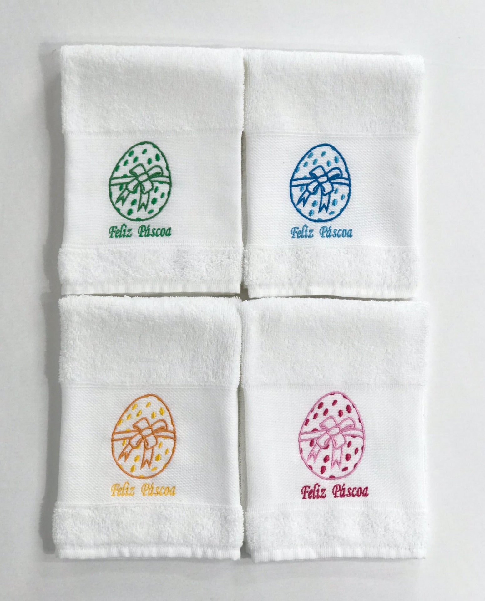 Pano de Cozinha Felpo Branco Ovos Feliz Páscoa