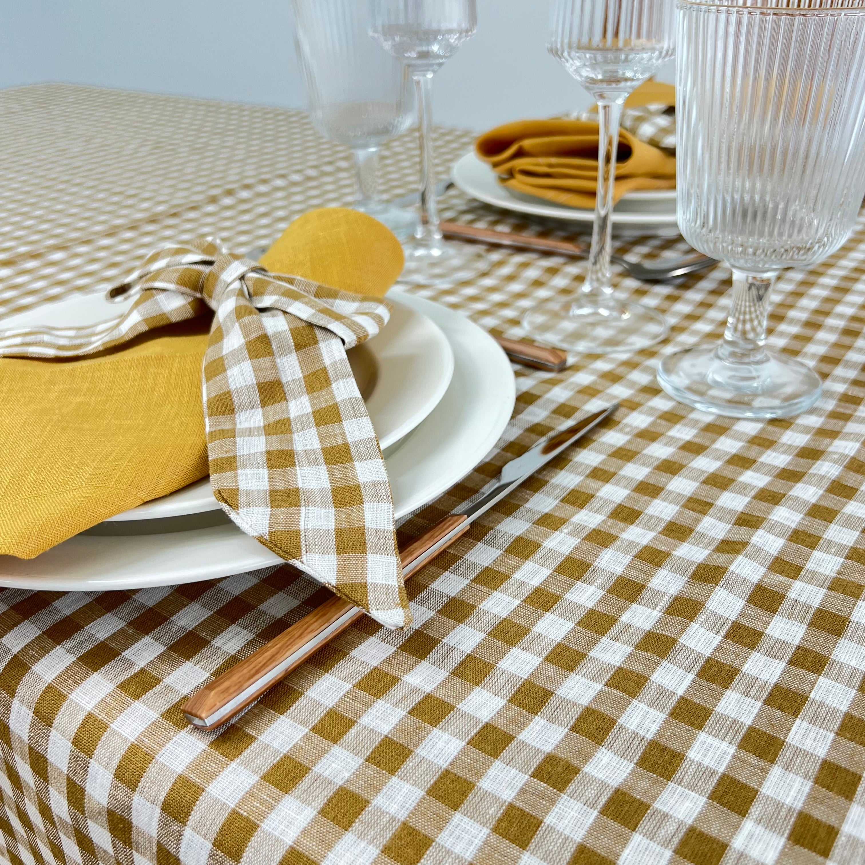 Toalha de Mesa Linho Malmequer Renda
