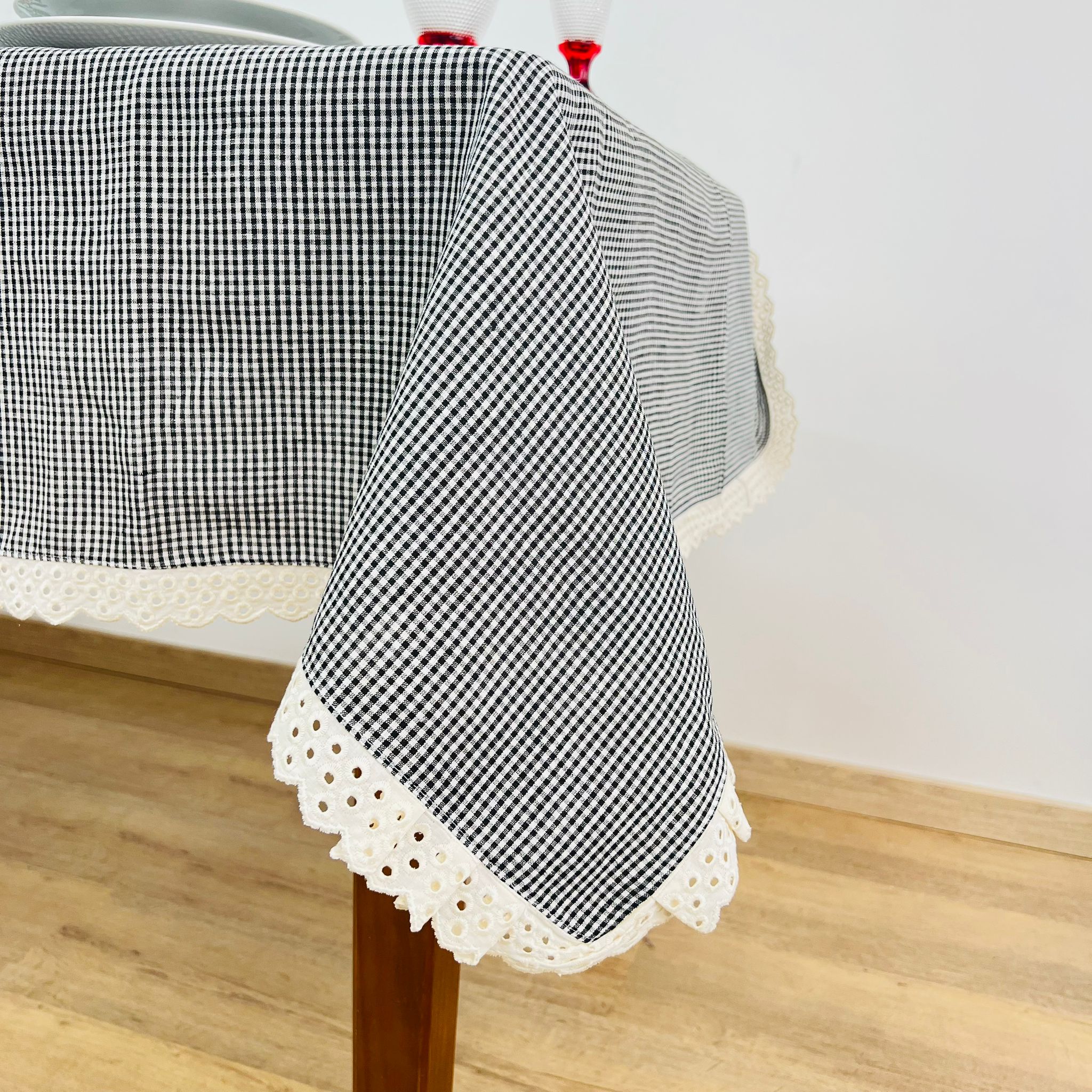 Toalha de mesa Vichy preto Renda